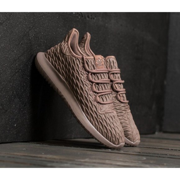tubular shadow quilted